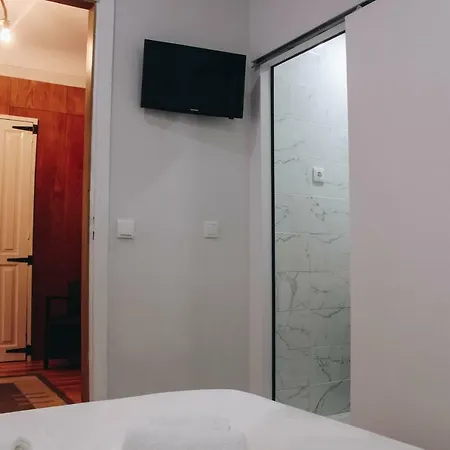 Siglas & Runas Ii Quarto em Acomodações Particulares