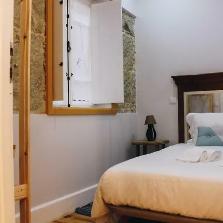 Quarto em Acomodações Particulares Siglas & Runas Ii